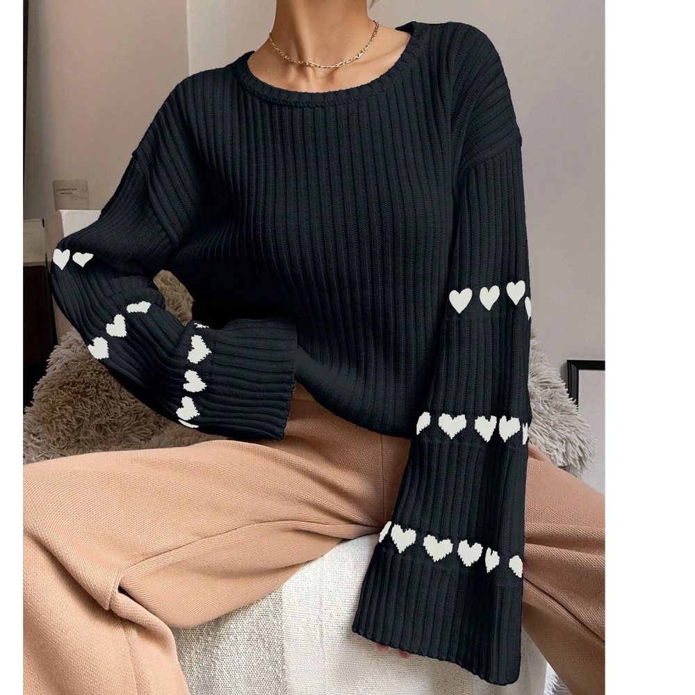 Cozy Solid heart Print Bell Sleeve Loose Fit Sweater Top